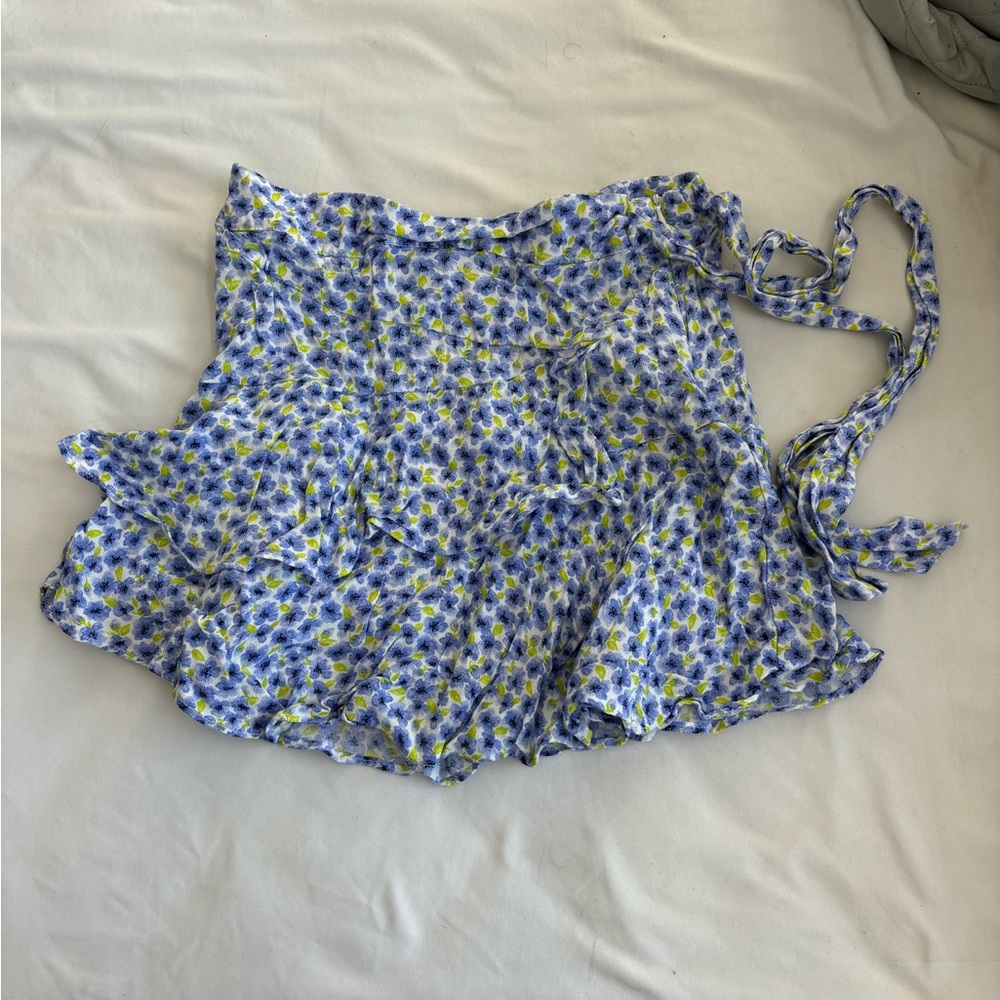 Forever 21 Blue Floral Mini Skirt - Small